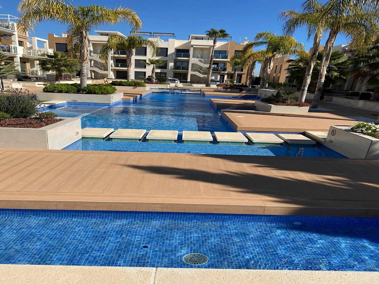 Ganze Wohnung, Sonniges Penthouse in der Nähe von Zenia Beach in La Zenia, Orihuela