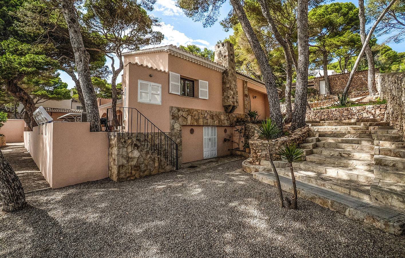 Apartment mit Meerblick, Pool, Küche und AC in Strandnähe in Cala Ratjada, Capdepera