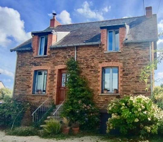 Cottage pour 6 personnes, avec jardin dans Beslé