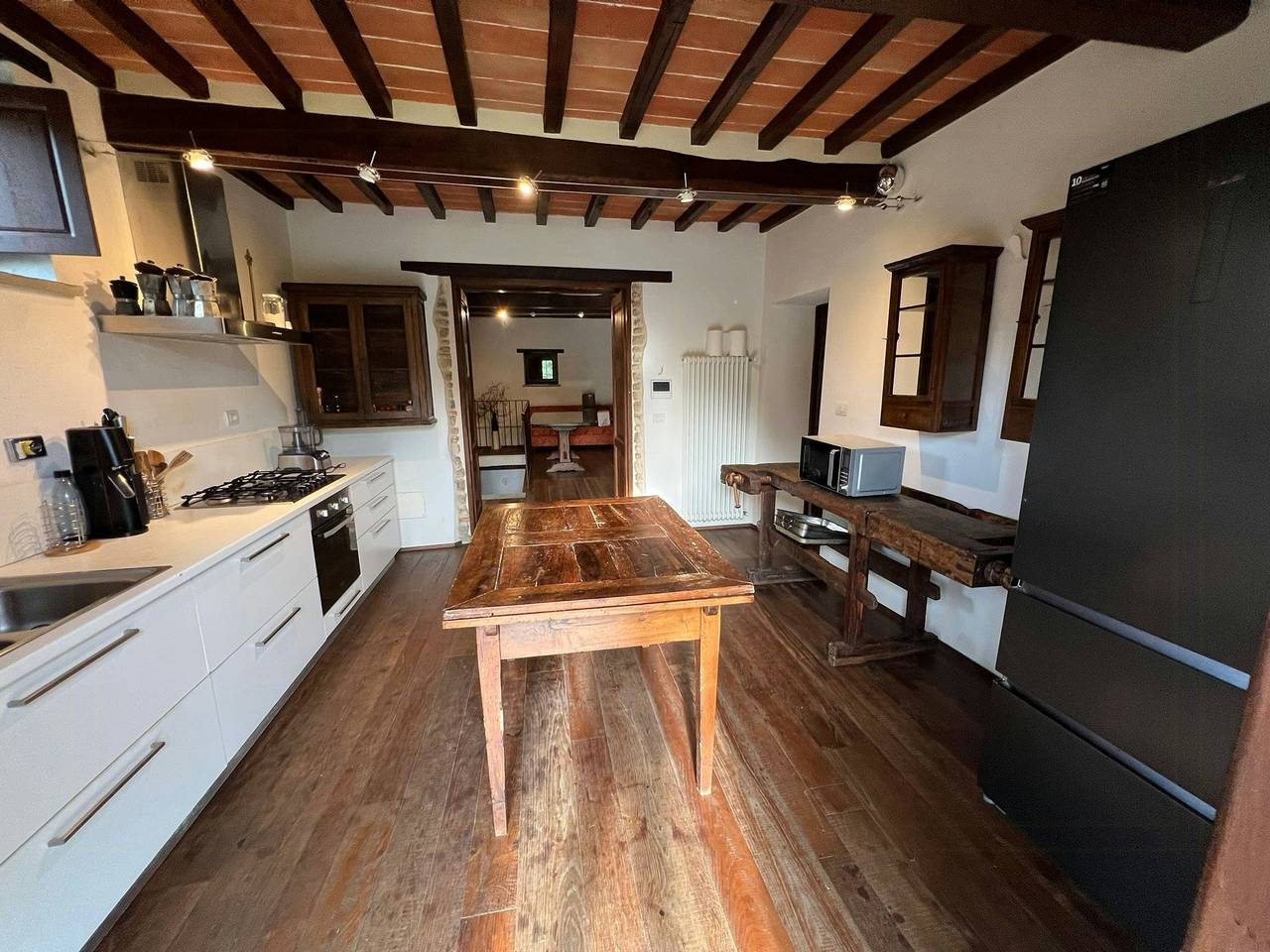 Restored farmhouse in the Arezzo hills in Arezzo, Arezzo Province