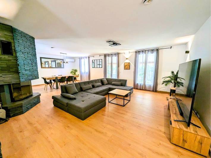 Location de vacances pour 8 personnes, avec jacuzzi ainsi que jardin et piscine à Vins-sur-Caramy - 2