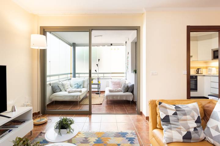Casa de vacaciones "La Tejita Beach House" con vistas a la montaña, piscina compartida y Wi-Fi in La Tejita, Granadilla de Abona