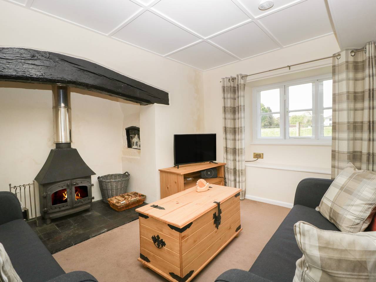 2 Court Farm in Dorset