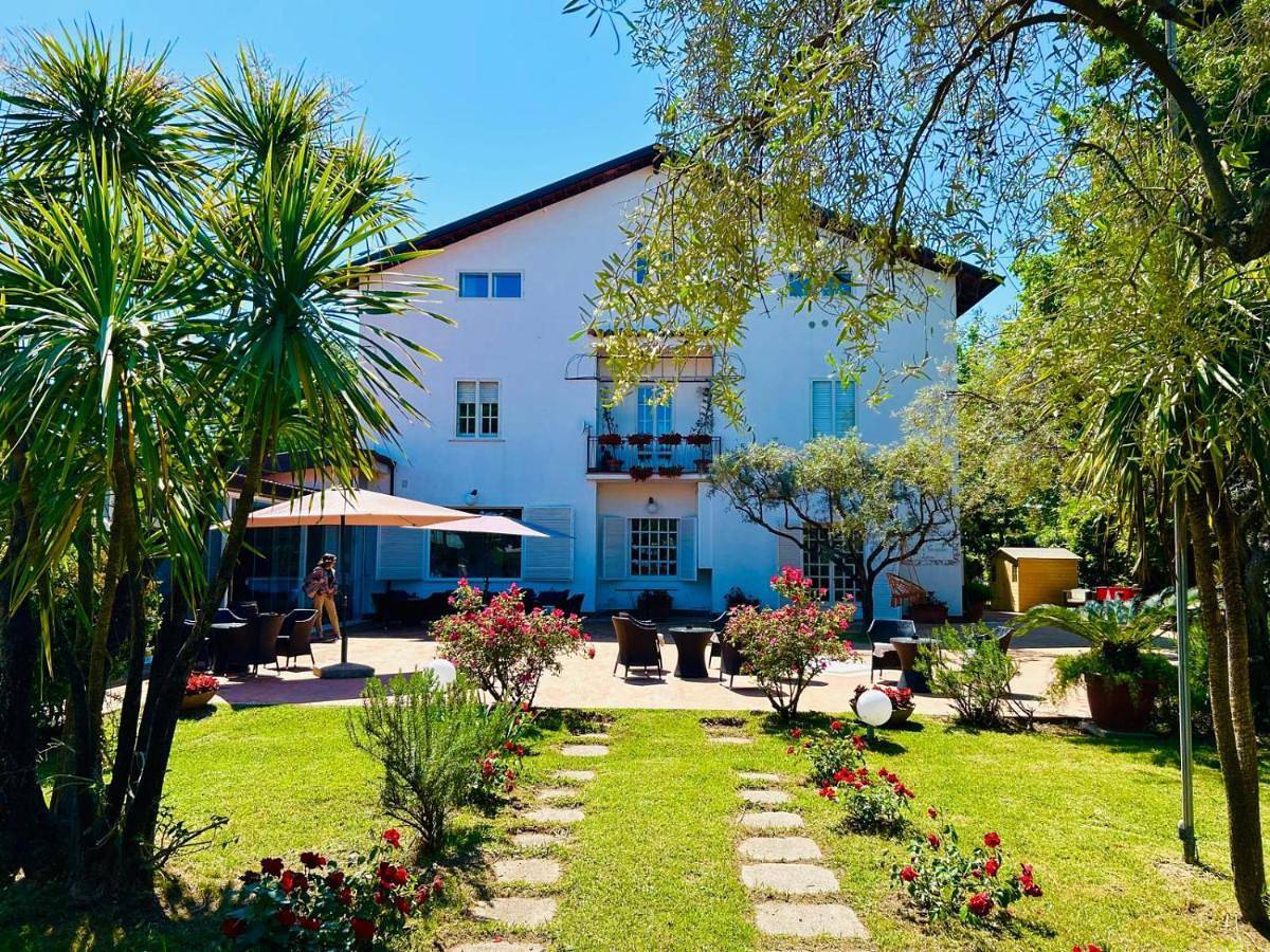 Deluxe Double Room (2 Adults + 1 Child) in Pontecagnano Faiano, Costa tirrenica Campania
