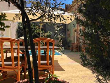 Gîte pour 4 personnes, avec piscine à Cesseras