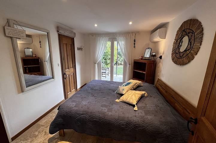 Mas provençal climatisé au calme dans le Golf de St Tropez, avec piscine privée in Le Plan-de-la-Tour, Côte méditerranéenne (France)