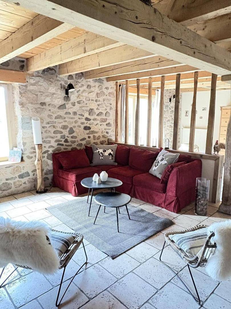 Gîte voor 6 personen met tuin in Saint-Sauves-d'Auvergne, Regionaal natuurpark van de vulkanen van de Auvergne