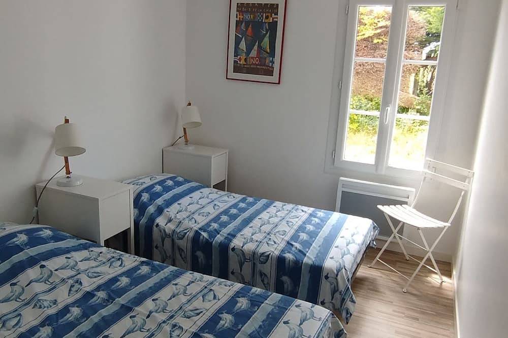 Large family home, sea view, nestled in the dune on the island of Noirmoutier. in Barbâtre, Noirmoutier