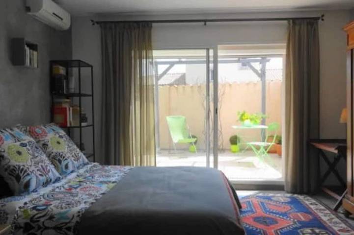 Location de vacances pour 2 personnes, avec terrasse à Saint-Maximin (Nimes) - 2