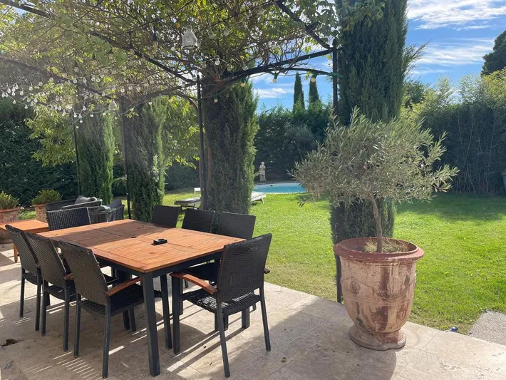 Villa für 5 Personen, mit Pool und Garten - 1