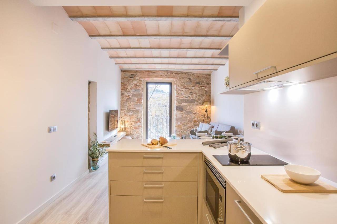 Entire apartment, Flateli- Plaça Catalunya 2-1 in Girona, Gironès