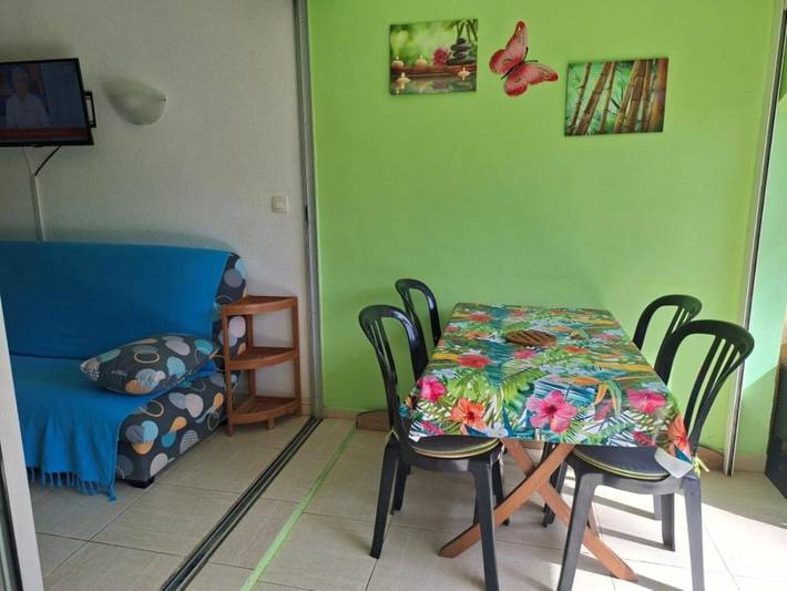 Gîte pour 4 personnes, avec jardin et vue dans Anse Caritan - 3