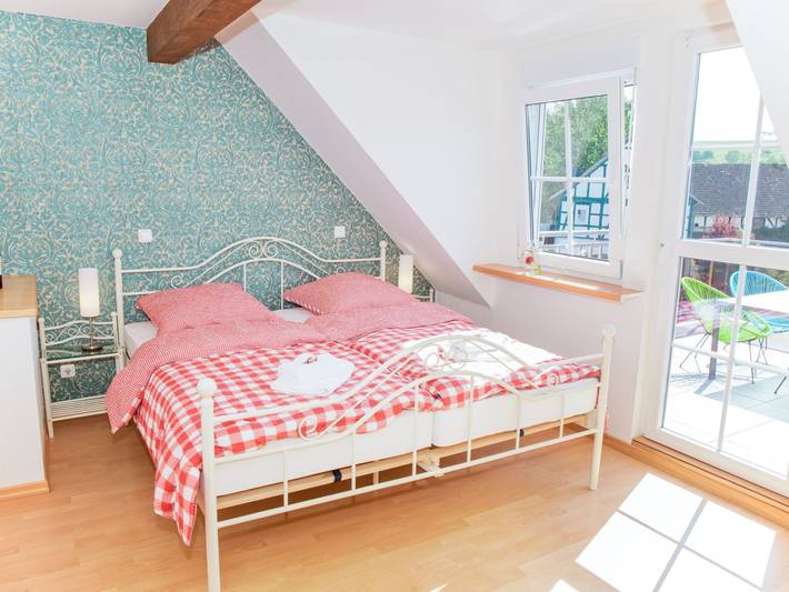 Ferienwohnung für 4 Personen, mit Balkon und Garten