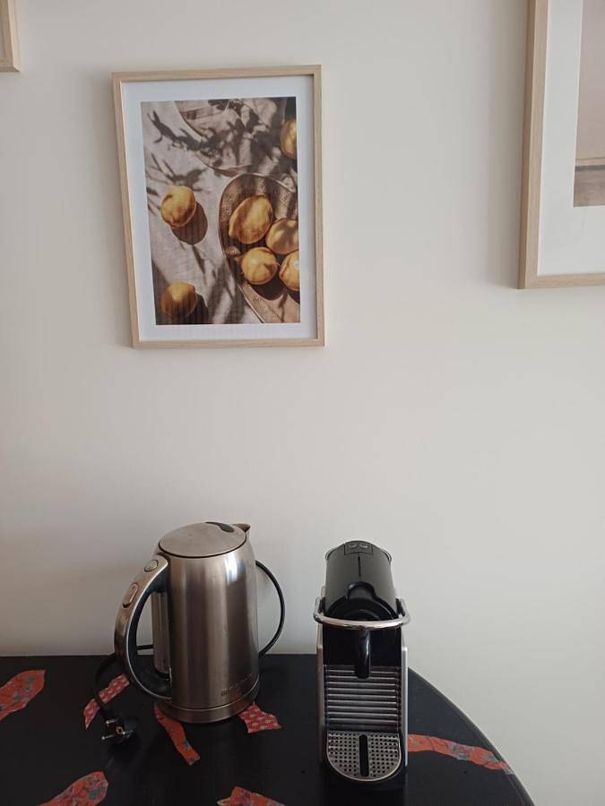 Gîte pour 2 personnes, avec piscine et terrasse à La Bastidonne - 3