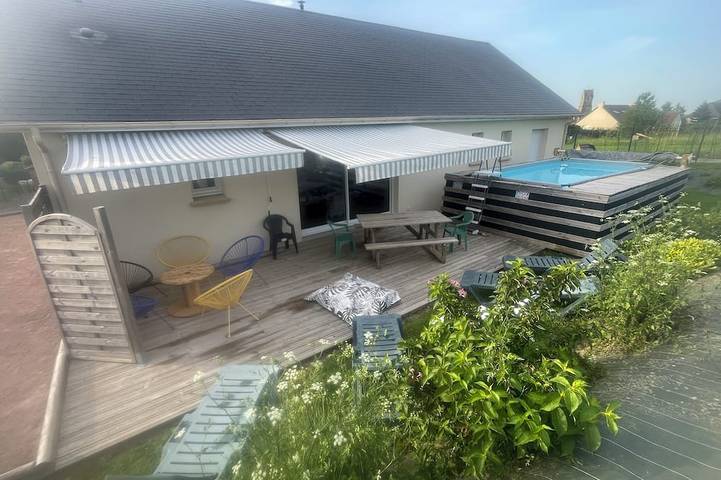 Location de vacances pour 8 personnes, avec Jacuzzi ainsi que Terrasse et Jardin dans Amayé-sur-Seulles