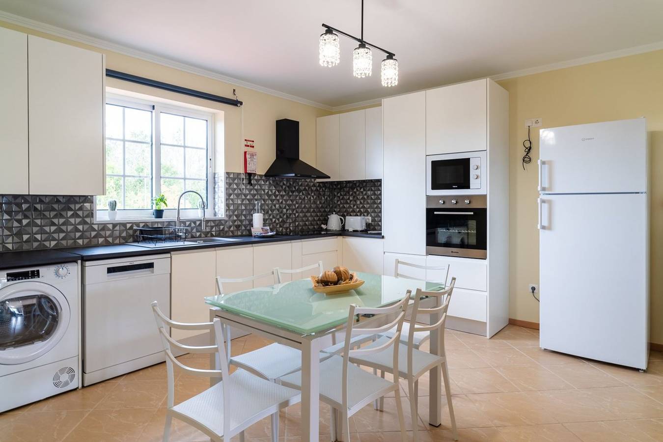 Ganze Wohnung, Ferienwohnung für 4 Personen mit Balkon in Santana, Madeira