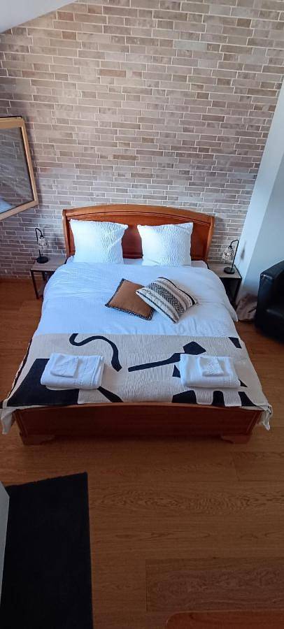 Chambre d’hôte pour 2 personnes, avec Terrasse ainsi que Sauna et Vue dans Valais