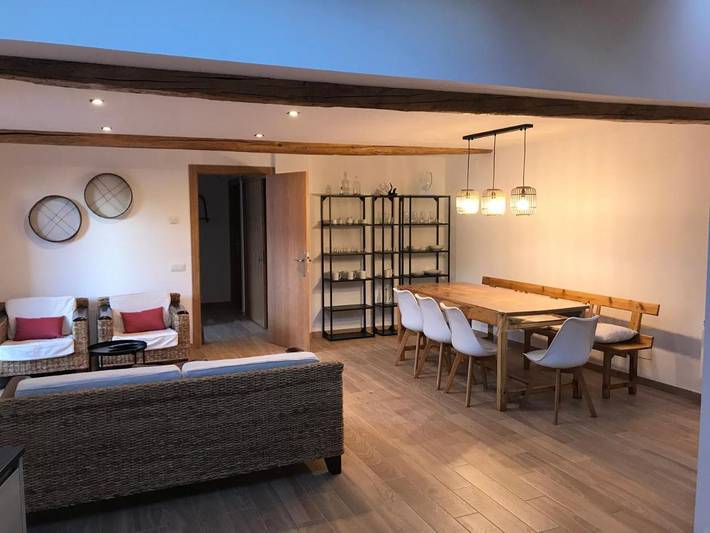 Vakantieappartement voor 8 personen, with Balkon and Terras as well as Uitzicht in Sort