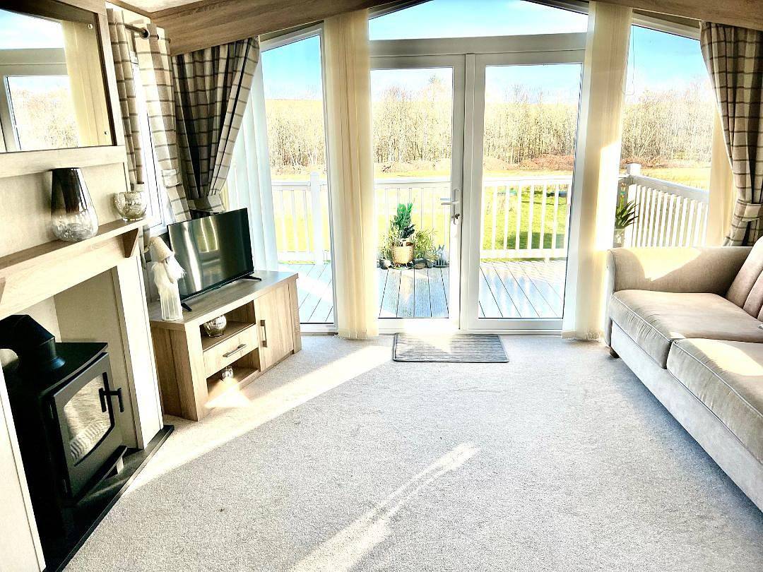 Holiday Cabin sleeps 5, Pets, Edinburgh Festival in Edinburgh and Lothian