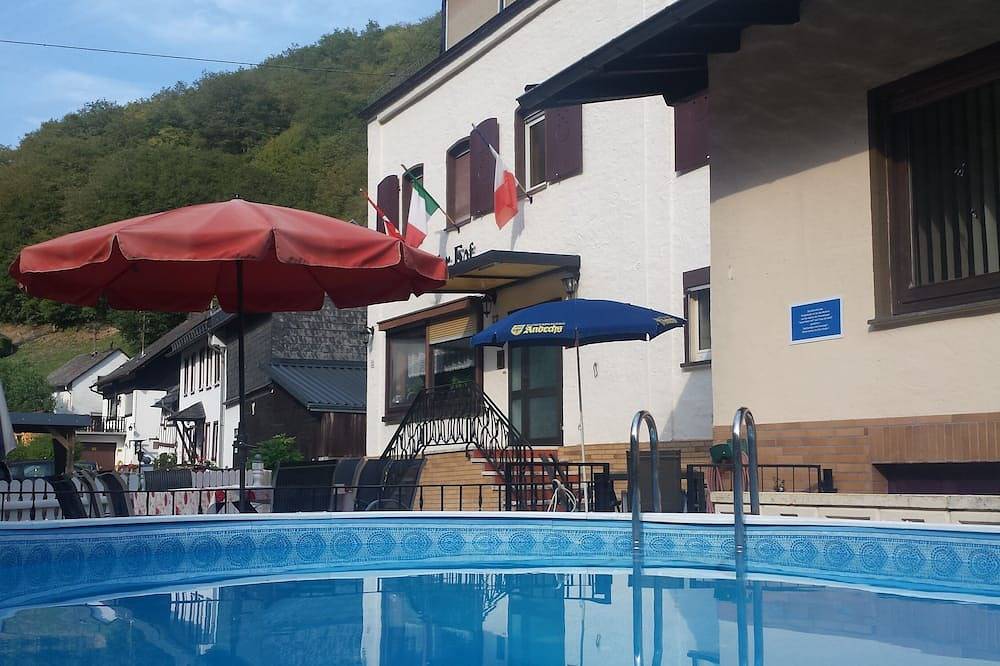 3 - Sterne Ferien - und Selbstversorgerhaus m. Pool und Sauna / Nähe Loreley in Sauerthal, Taunus