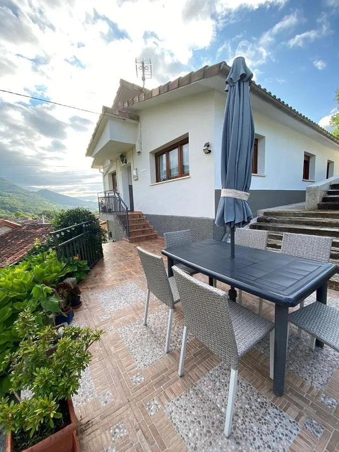 Ferienhaus für 6 Personen, mit Terrasse und Ausblick sowie Garten - 1