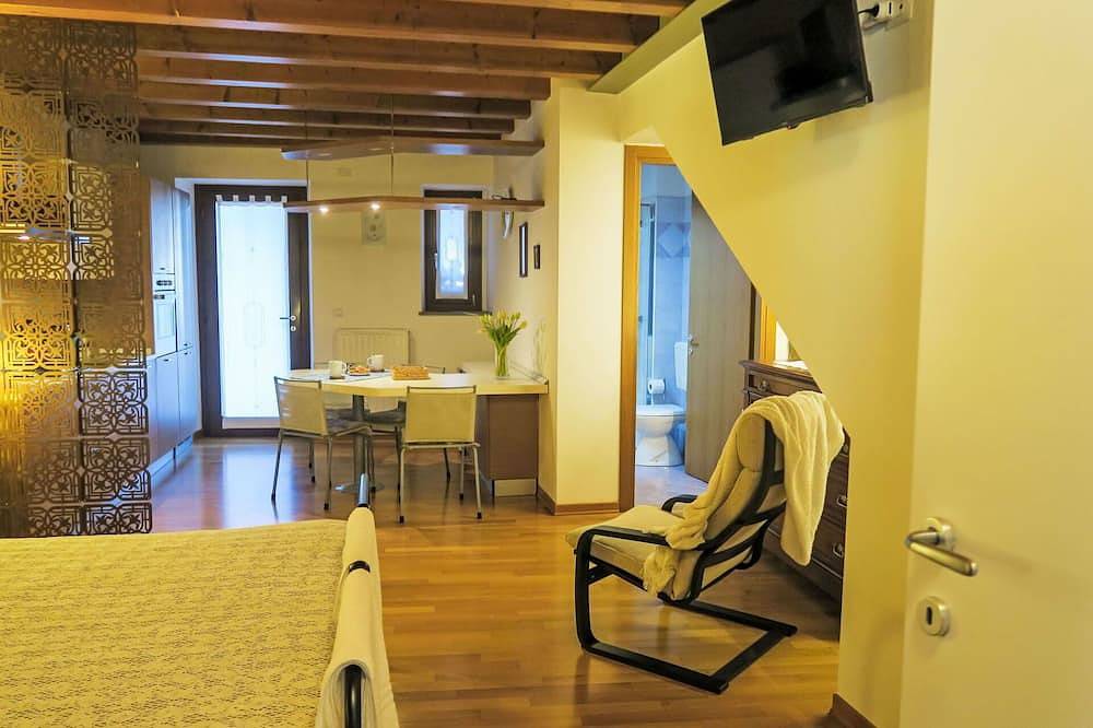 Apartamento entero, Precioso apartamento para 2 personas con Tv, terraza y aparcamiento in Cividale del Friuli, Provincia d'Udine