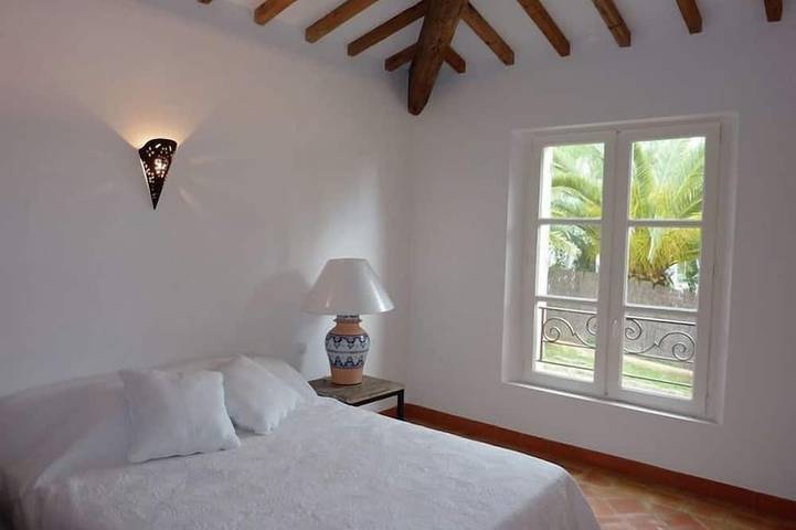 Location de vacances pour 12 personnes, avec jardin dans Office De Tourisme De La Croix Valmer - 4