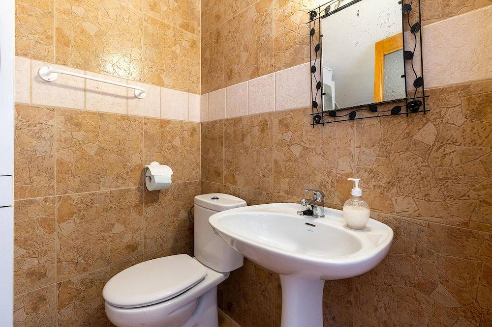 Pet friendly home in Iznajar in Iznájar, Sierras Subbéticas