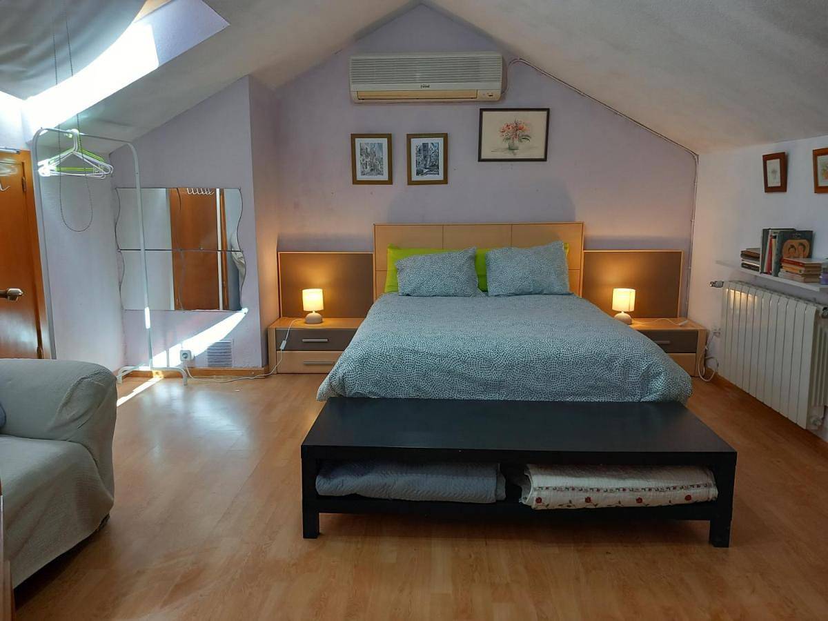 Apartamento vacacional entero, Double Room in Rivas-Vaciamadrid, Área Metropolitana de Madrid
