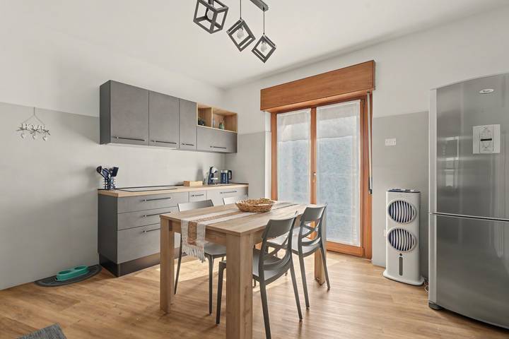 Entire apartment, Apartment 'Casa Elda' with Mountain View, Balcony and Wi-Fi in Vigo di Ton, Ton
