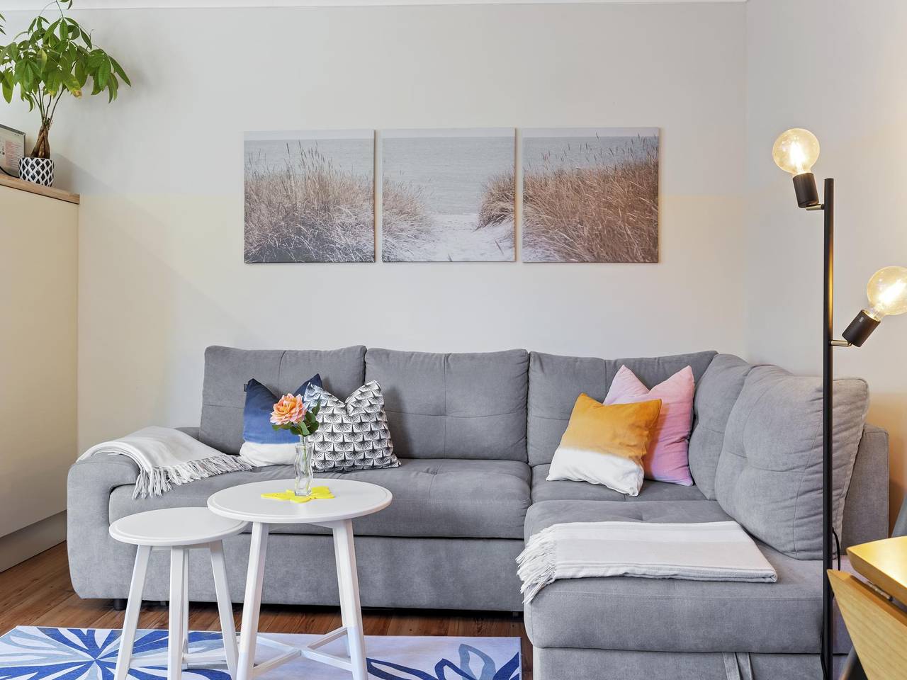 Ganze Wohnung, Strandnahe Ferienwohnung mit Terrasse und Garten in Hohenkirchen, Nordwestmecklenburg (Wismar und Umgebung)