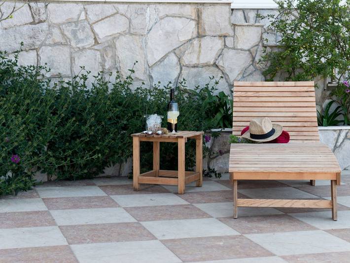 Vacation rental for 3 people, with sauna and pool as well as balcony in Cavtat