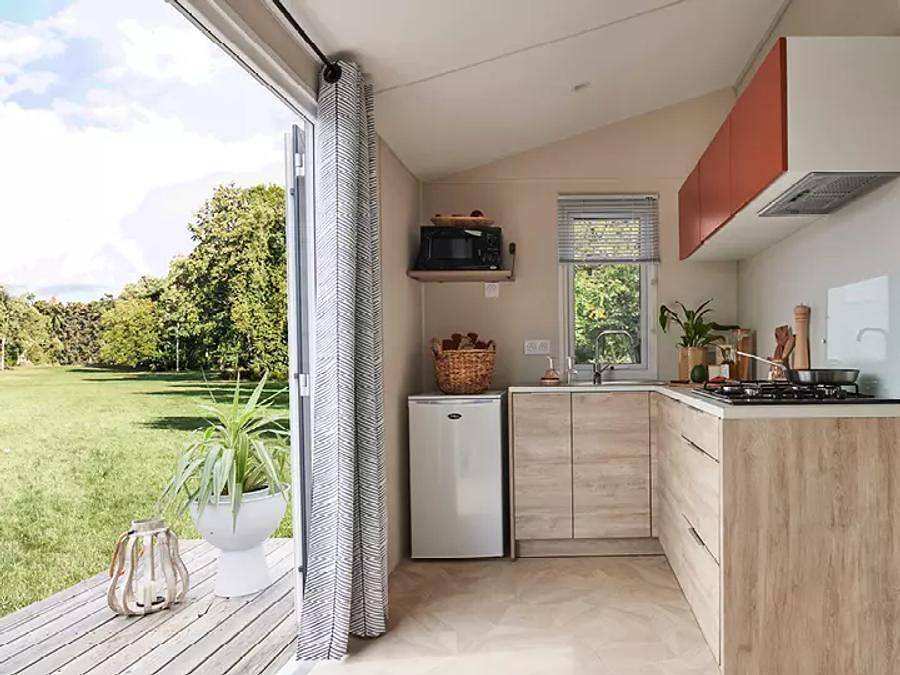 Camping Maeva Escapades de La Geres - Mobilhome 4 personnes - Mobil-home Bahia 3 Pièces 4 Personnes + Tv in Surgères, Région de Rochefort