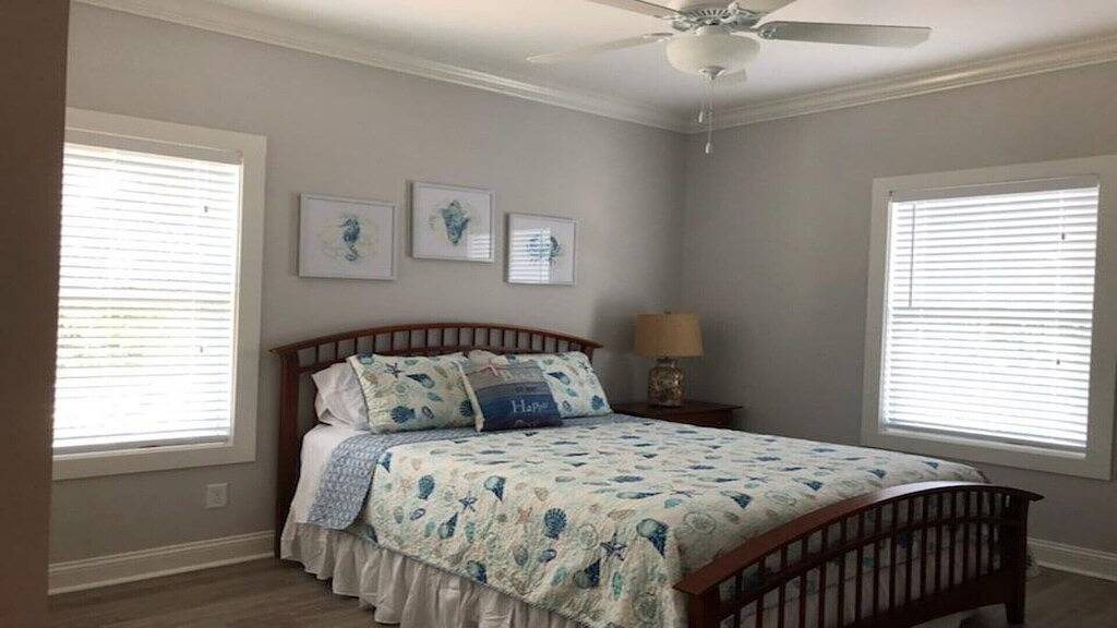 Beste Lage! 0. 15 Meile zum Strand; kurzer Spaziergang zum Dorf, K & P, und Haustiere in St. Simons Island, Glynn County