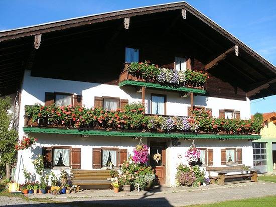 Ferienhaus für 3 Personen, mit Balkon und Garten in Siegsdorf