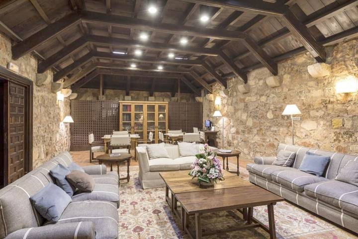 Hôtel pour 10 personnes, avec jardin et terrasse à Sigüenza - 4