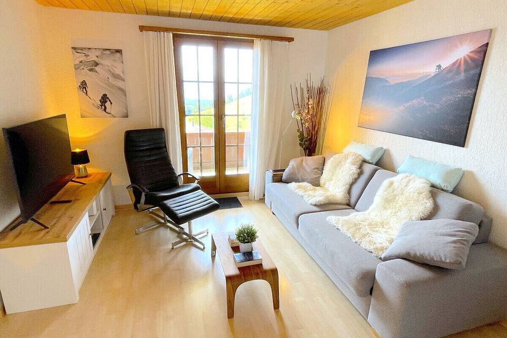 Geheel appartement, Concierge, Scenic Views, Long Stay by Swisshut in Sigriswil, Meer van Thun