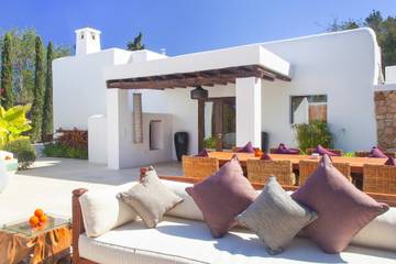 Villa in Santa Eulària des Riu, Ibiza Osten für 8 