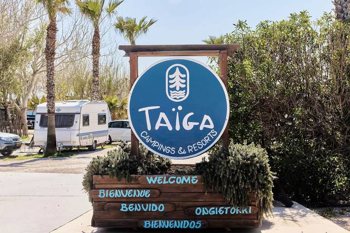 Camping pour 2 personnes, avec terrasse sur la Costa Dorada - 3