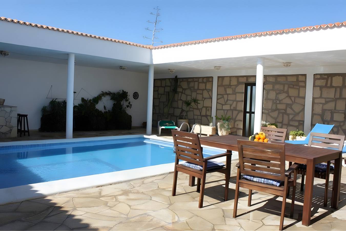 Holiday Chalet 'Chalet Poris' with Sea Views, Private Pool and Wi-Fi in Porís de Abona, South Tenerife