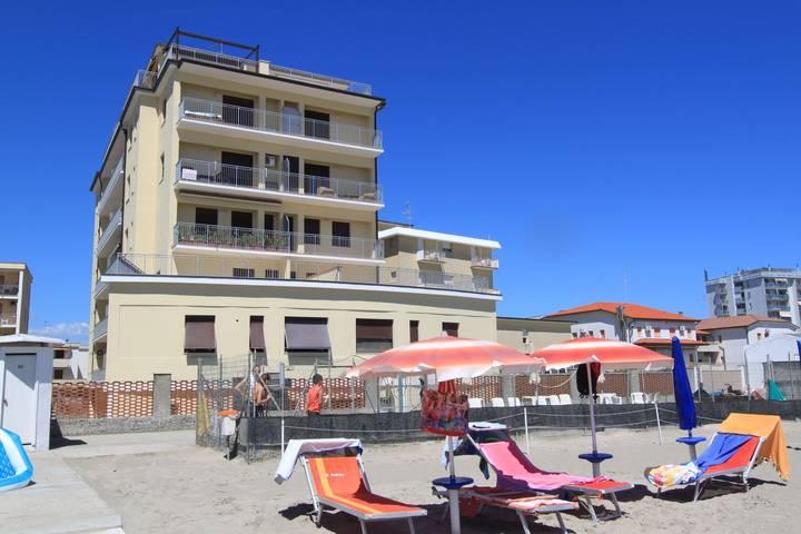 Apartamento de vacaciones para 4 personas, con vistas al lago y balcón - 1