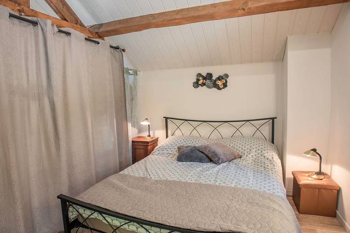 Location de vacances pour 5 personnes, avec terrasse et jardin, animaux acceptés à Saint-Cernin-de-l'Herm - 4