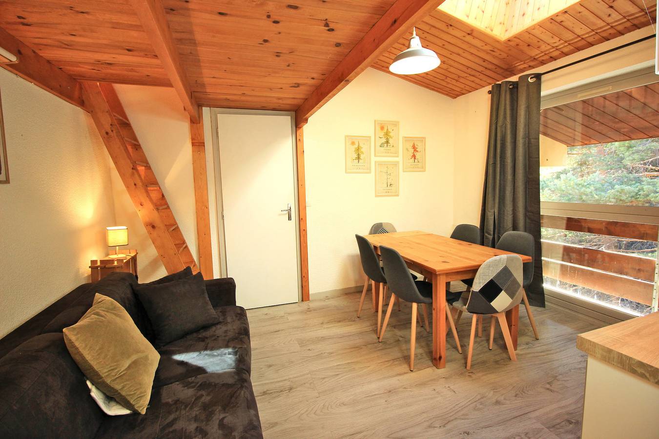Appartement de vacances entier, Appartement entièrement rénové situé à l'orée de la forêt  - Ca43Fb in La Norma, Villarodin-Bourget