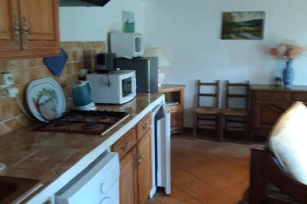 Location pavillon de vacances T2  dans le Haut Var in Tavernes, Région de Brignoles