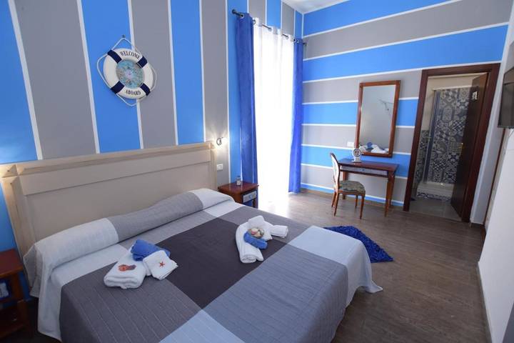 Chambre d’hôte pour 3 personnes, avec Balcon et Vue à Porto Empedocle