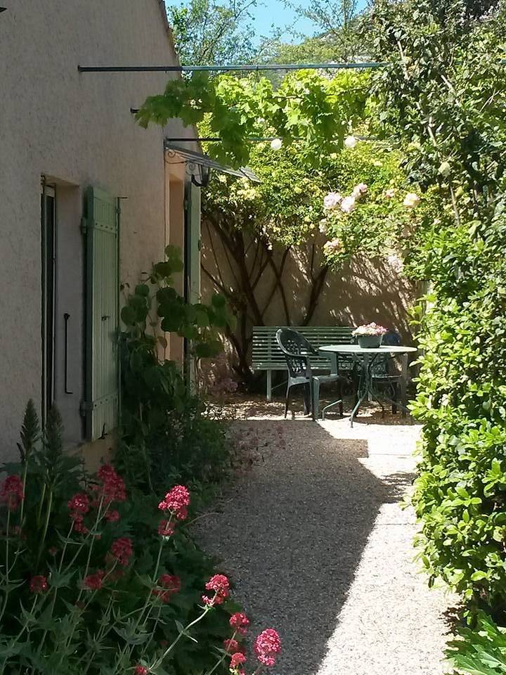 Le Gîte des Cerisiers in Buis-les-Baronnies, Région de nyons