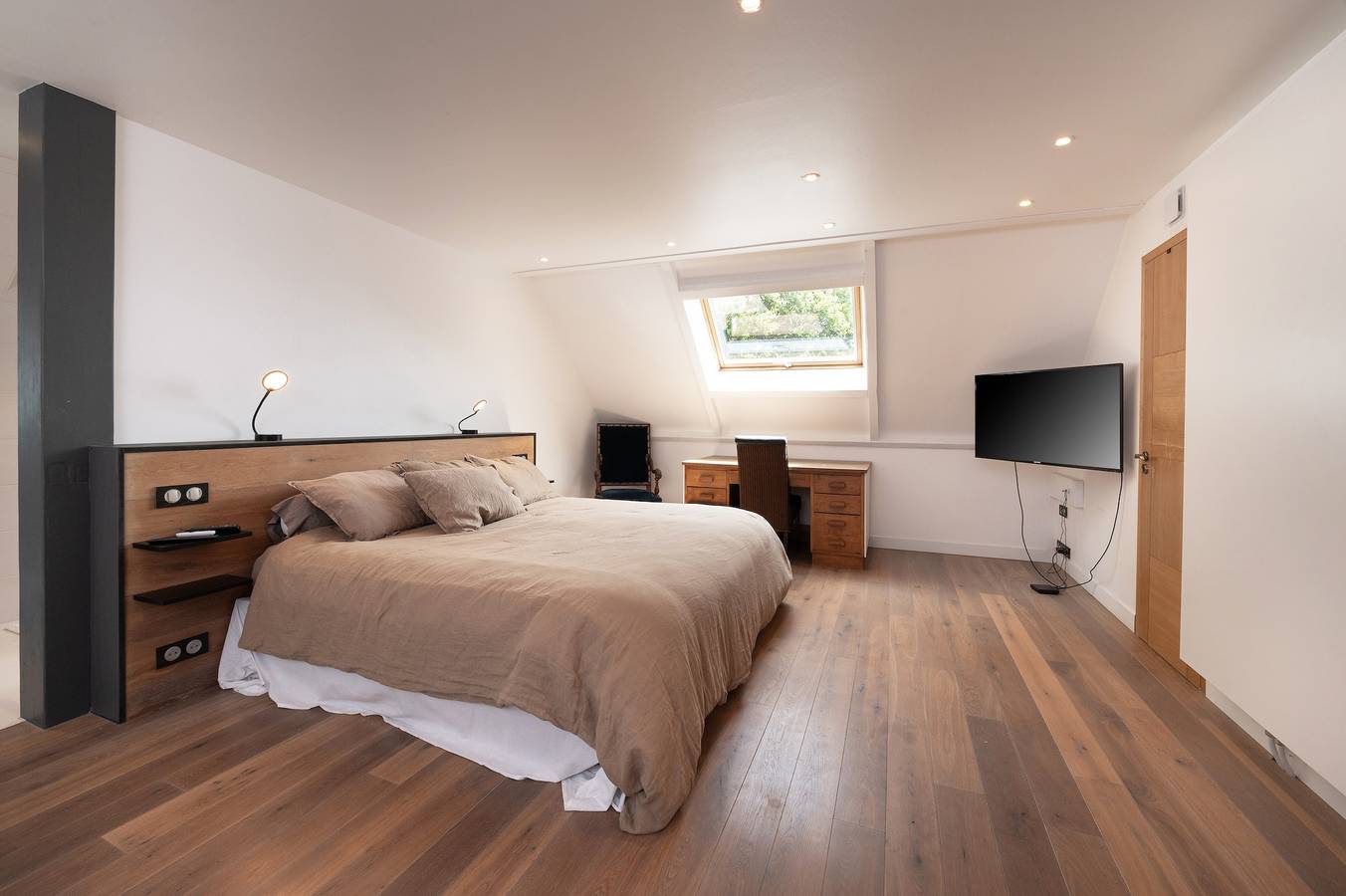 Gästehaus 'Chambre D'hôtes - Ty Castel' mit Gemeinschaftspool, Gemeinschaftsgarten und Wlan in Ploeren, Côte des Mégalithes