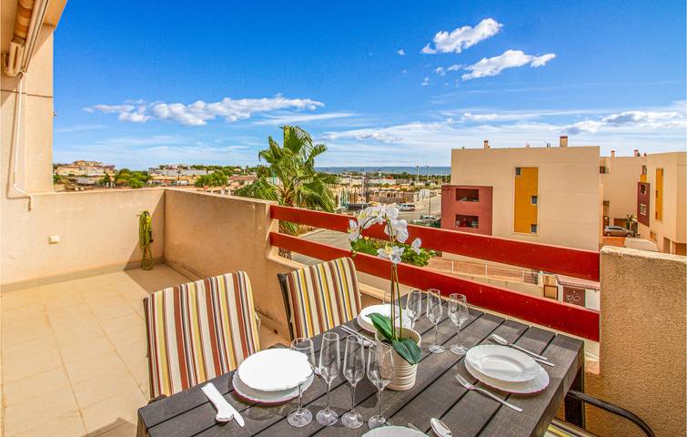 Ferienwohnung für 5 Personen, mit Terrasse und Pool, kinderfreundlich in Orihuela Costa
