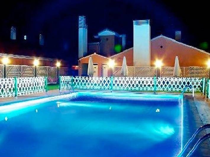 Hotel para 2 personas, con jardín y terraza - 1