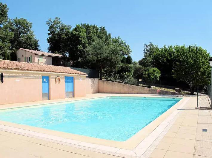 Location de vacances pour 4 personnes, avec terrasse et piscine à Quinson - 2